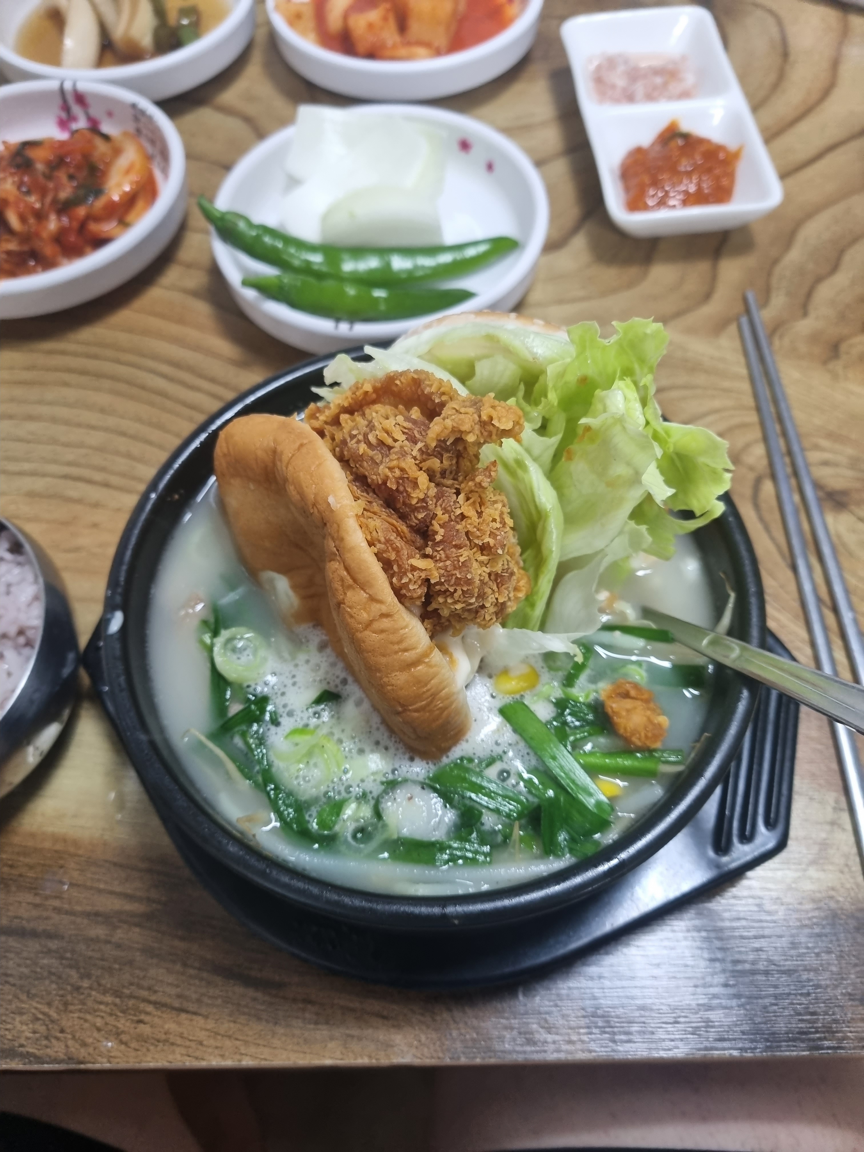 싸이버거를 국밥에 말아먹은 디씨인