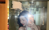 욕실에서 셀카